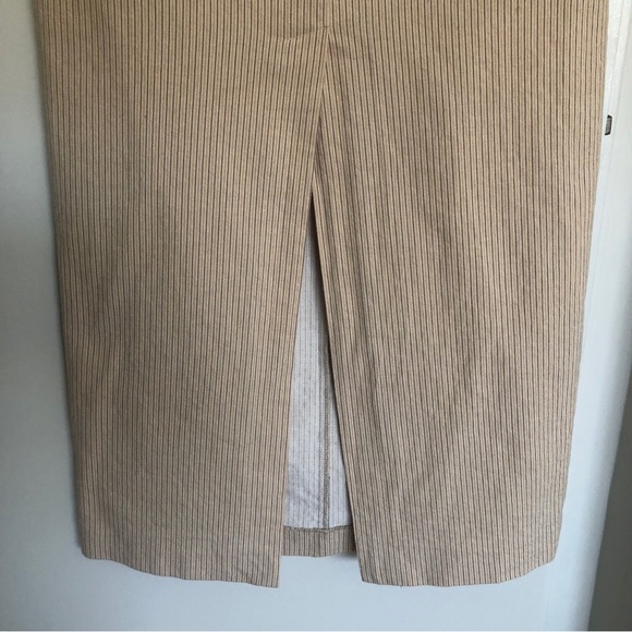 Midi skirt with stripes and front slit. - Picture 9 of 12